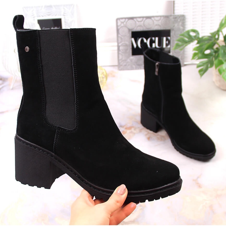 Cizme Jodhpur din piele intoarsa pe post, izolate negru Filippo 1