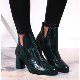 Cizme lăcuite pe stâlp izolat croco Jezzi W JEZ385B verde 2 Cizme lăcuite pe stâlp izolat croco Jezzi W JEZ385B verde 2