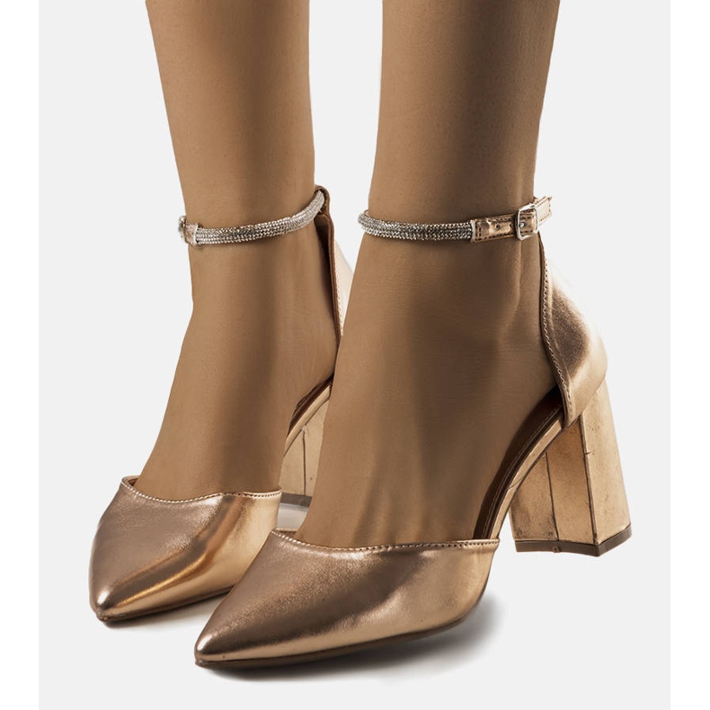 BM Pompe de șampanie Leighton cu zirconiu cubic de aur 1