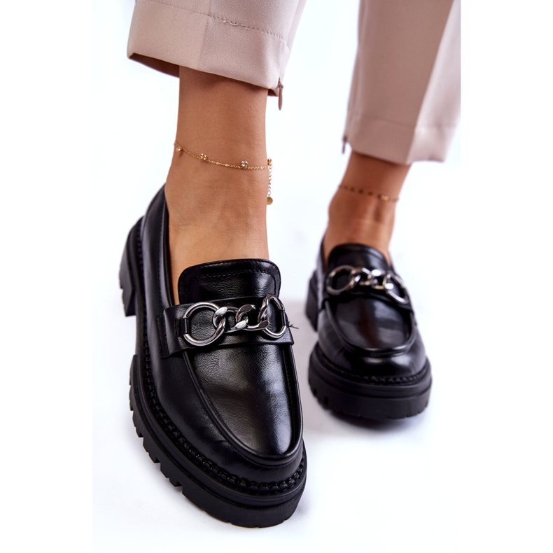 Pantofi eco-piele pentru femei la.fi negri cu un lanț negru 4