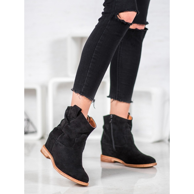 Bella Paris Cizme de cowboy pe o pană negru 1 Bella Paris Cizme de cowboy pe o pană negru 1