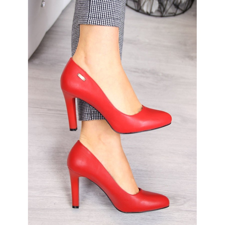 Pompe pe post roșu Sergio Leone roşu 1