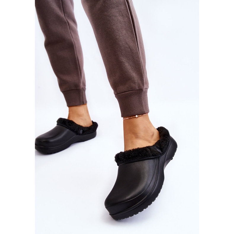 PM2 Papuci de dama Foam Warm Crocs Black Cova negru 2