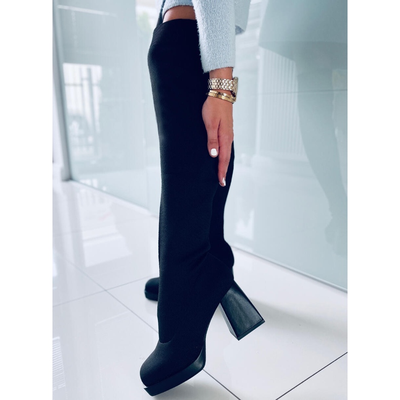 PA1 Cizme cu toc înalt de la Hilary Black negru 2