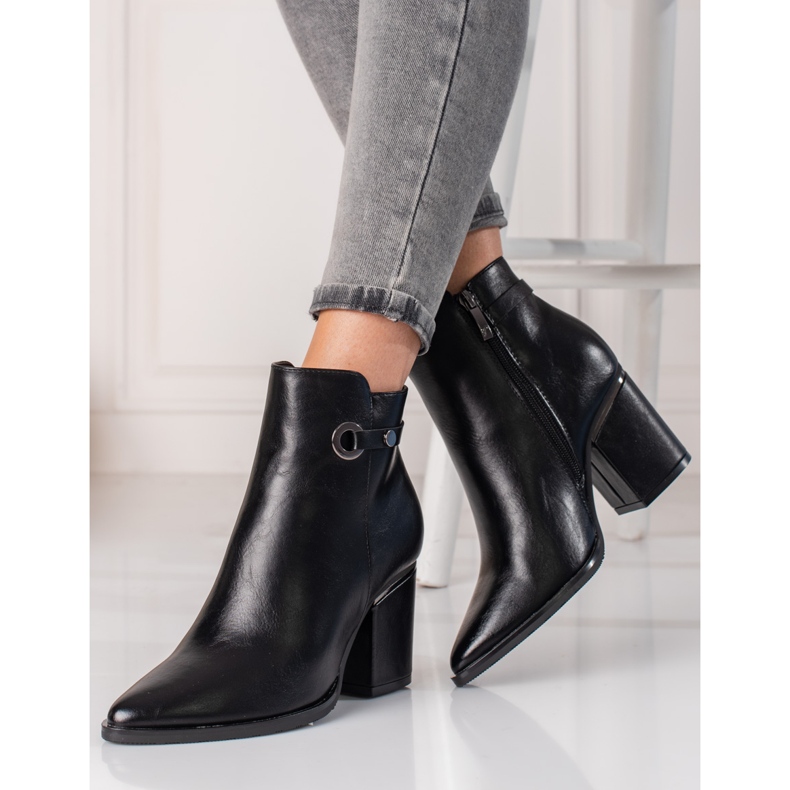 W. Potocki Cizme de damă Potocki pe un stâlp negru 1