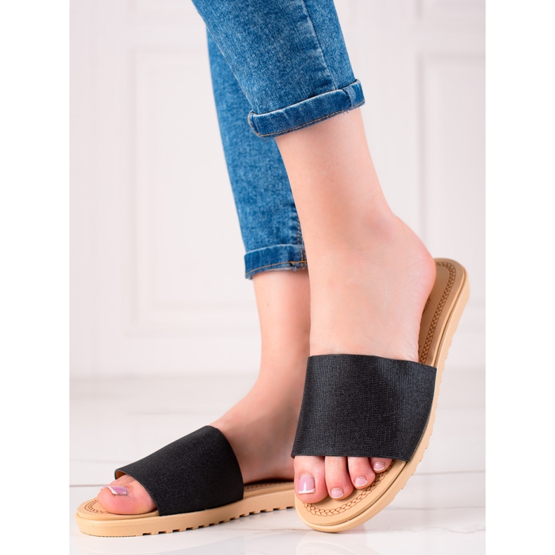 TRENDI Papuci cu sclipici negru 1