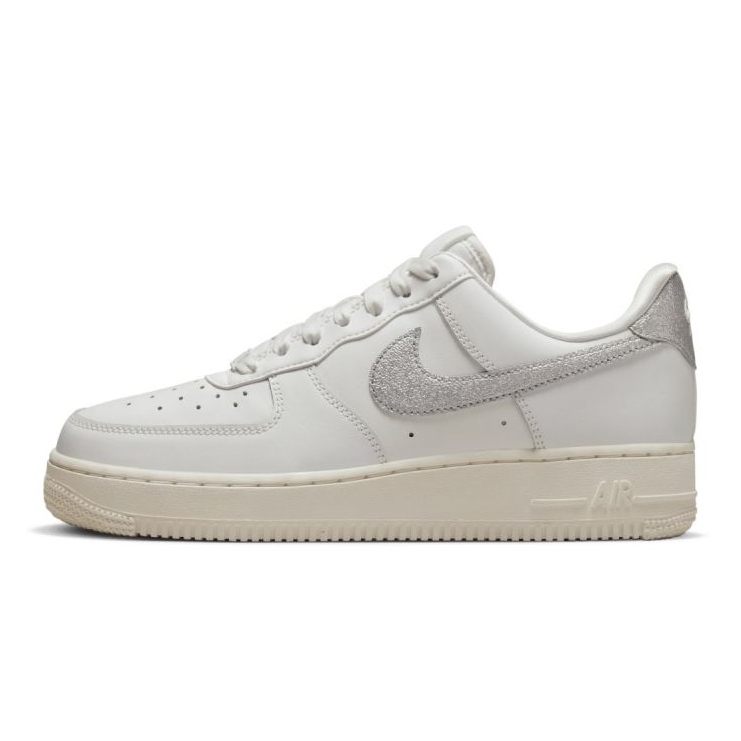 Pantofi Nike Air Force 1 '07 W DQ7569-100 alb 1