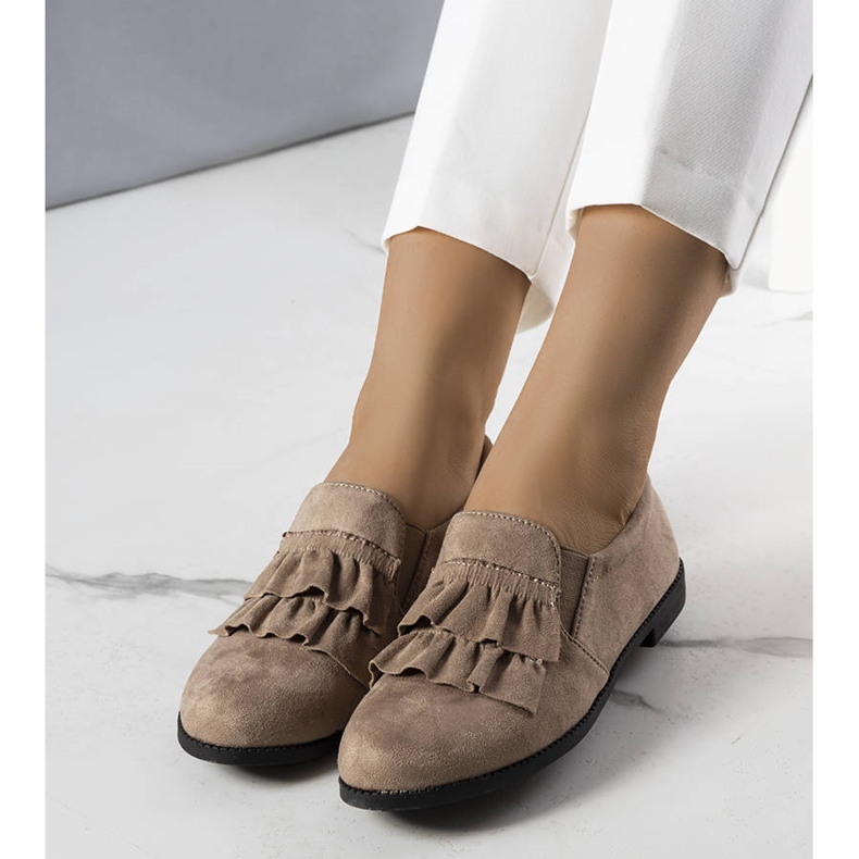 PA1 Pantofi cu volane bej de la Kailani 1