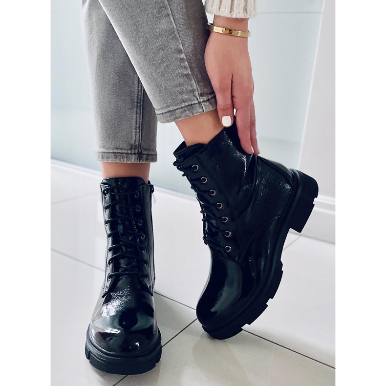 PA1 Cizme lăcuite cu șireturi de Neil Black negru 1