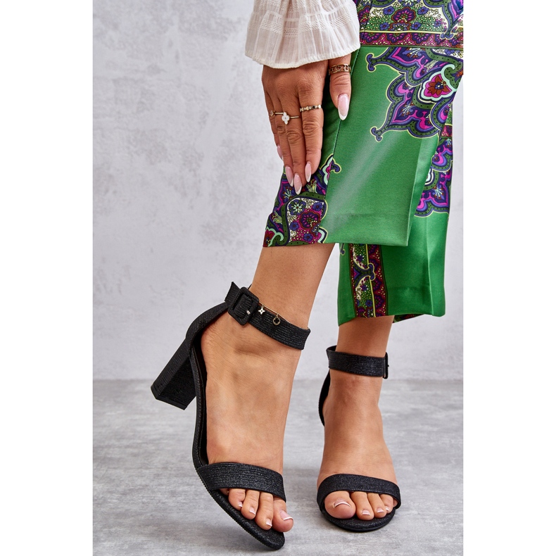 Sandale cu toc lucios Negru Maxim 2