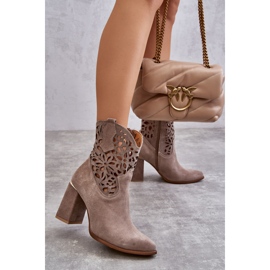 Lewski Shoes Botine ajurate din piele intoarsa Pantofi Leewski 3264 Maro deschis 2