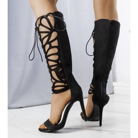 BM Sandale negre cu partea superioară decorativă de la Julio negru 1