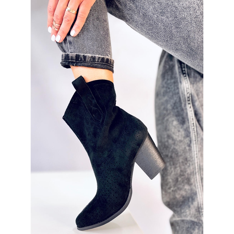 BM Cizme de cowboy ajurate Douglas Black negru 1 BM Cizme de cowboy ajurate Douglas Black negru 1