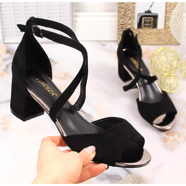 Vinceza 20193 sandale de dama din piele intoarsa cu toc negru 1