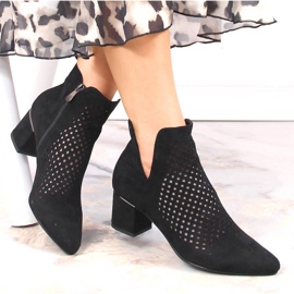 Cizme negre ajurate de piele intoarsa Vinceza 10892 negru 1