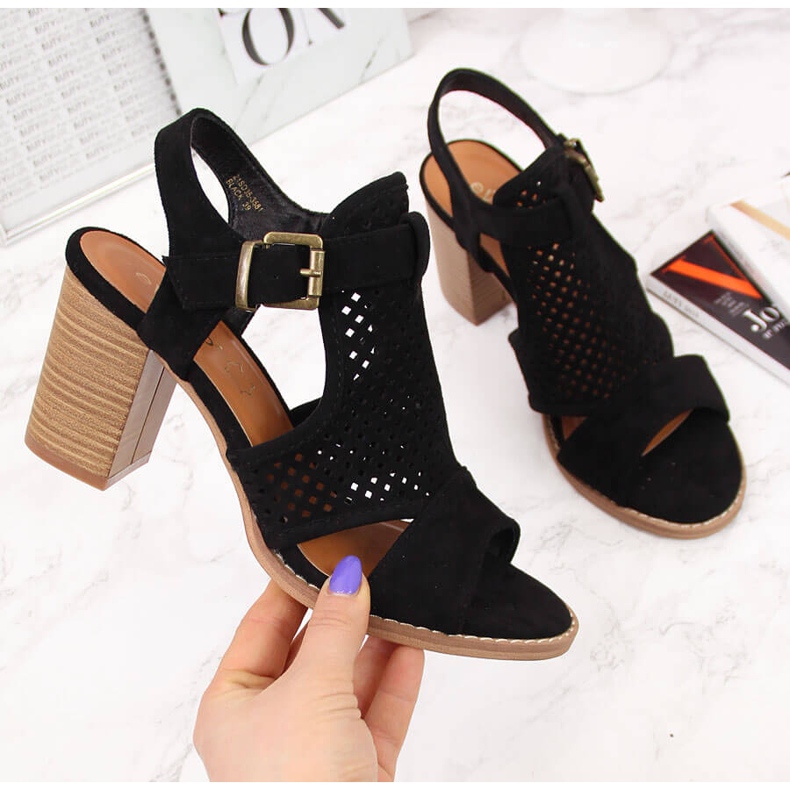 Sandale de damă construite pe un stâlp eVento negru 2