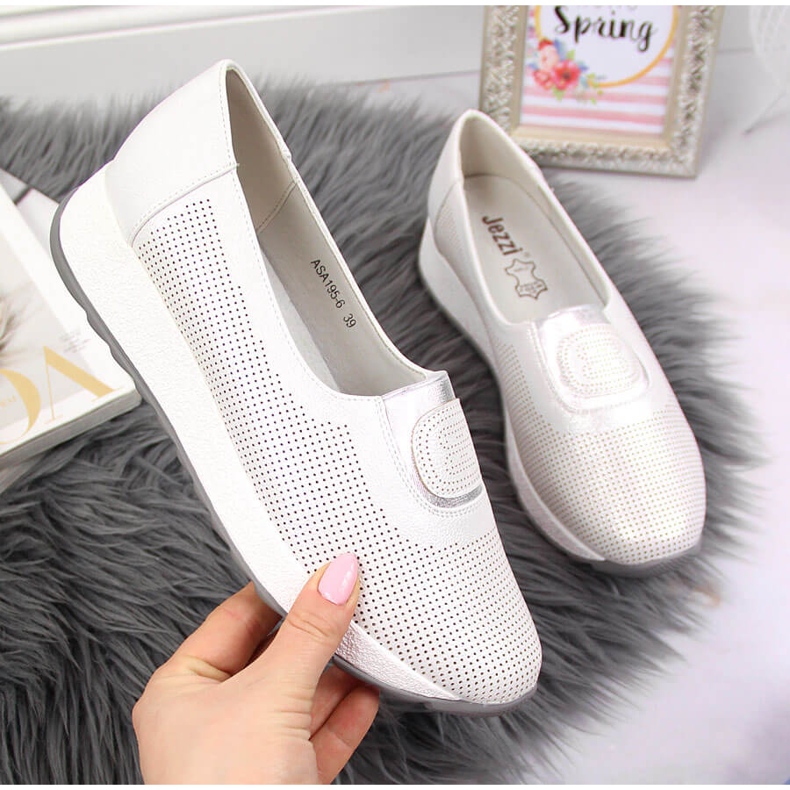 Pantofi slip-on Jezzi argintii cu bandă elastică pe platformă 1