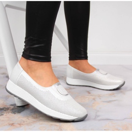 Pantofi slip-on Jezzi argintii cu bandă elastică pe platformă 5