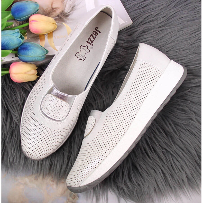 Pantofi slip-on Jezzi argintii cu bandă elastică pe platformă 2