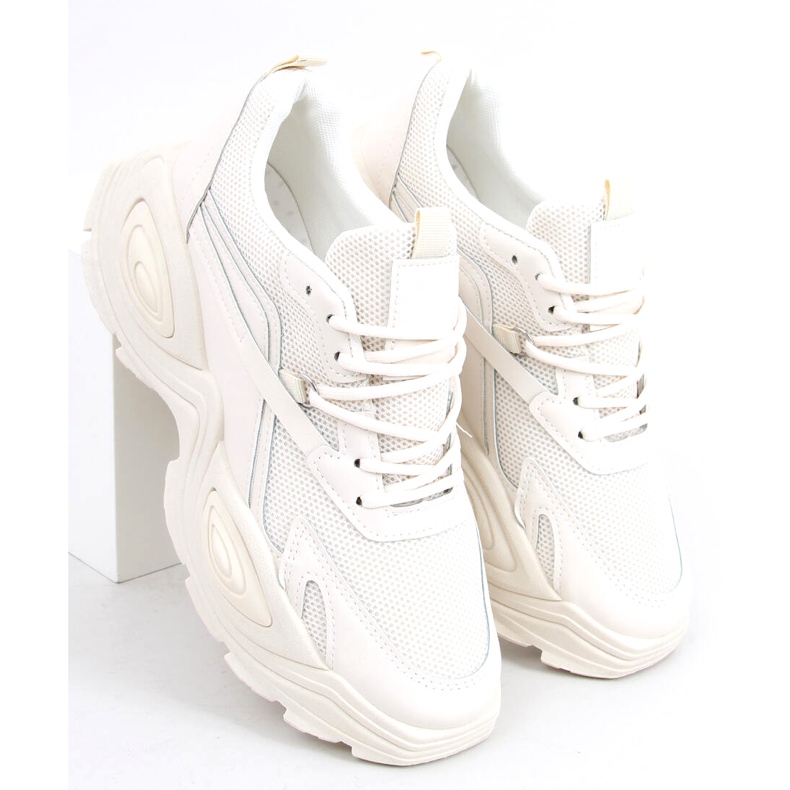 Pantofi sport de dama bej cu talpa inalta 2