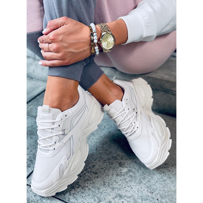 Pantofi sport de dama bej cu talpa inalta 3