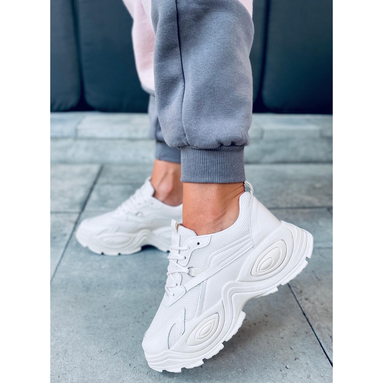 Pantofi sport de dama bej cu talpa inalta 4