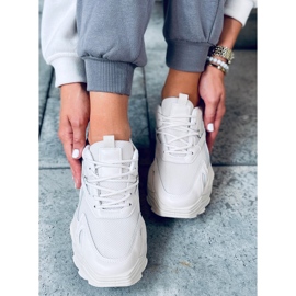 Pantofi sport de dama bej cu talpa inalta 1