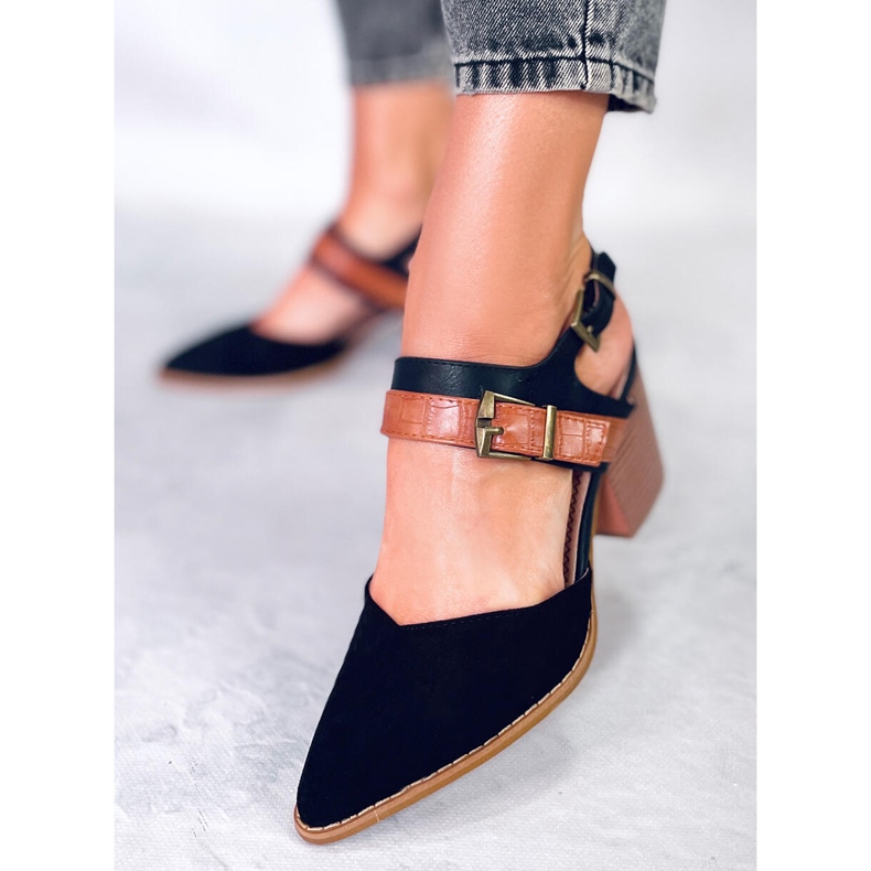 BM Pompe Chiatti negru cu toc deschis 2