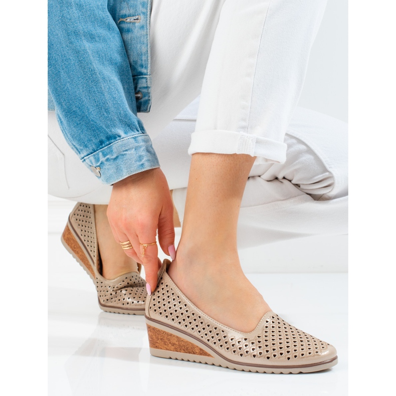 W. Potocki Pompe de damă ajurate Potocki bej 2