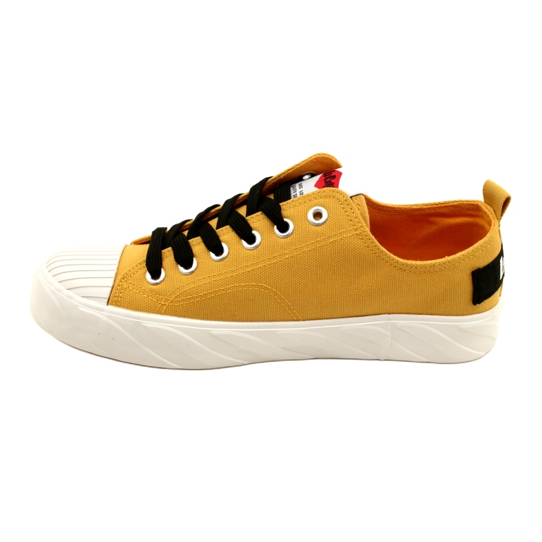 Adidași cu platformă Lee Cooper LCW-23-44-1649L Galben 2