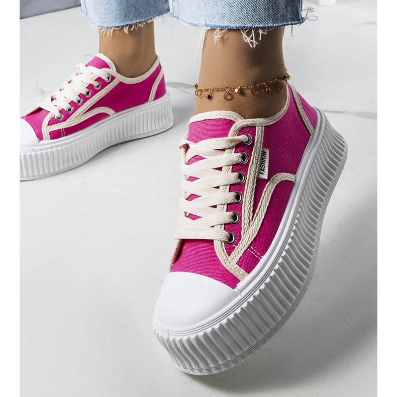 PA1 Adidași cu platformă roz închis de la Connie 1