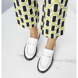 Bl&Ki Pantofi lacuiti alb Viola 1