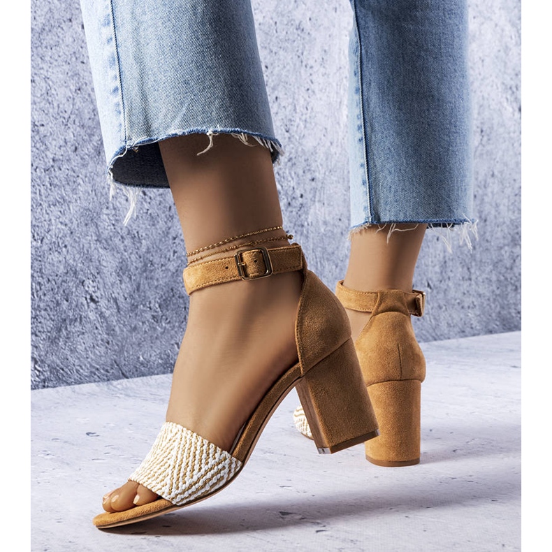 BM Sandale bloc bej de la Patience 1 BM Sandale bloc bej de la Patience 1