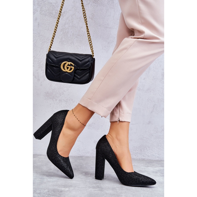 Pompe strălucitoare pe toc negru 2