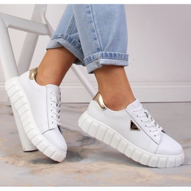 Pantofi de dama din piele pe platforma alba Filippo DP4138/23 1