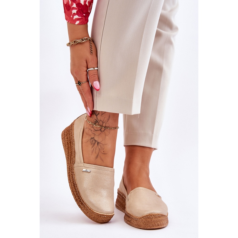Lemar Espadrile din piele cu pană de damă, bej și auriu Hadlee 1 Lemar Espadrile din piele cu pană de damă, bej și auriu Hadlee 1