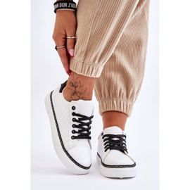 BM Pantofi de damă cu perforare joasă alb și negru Daxton 1