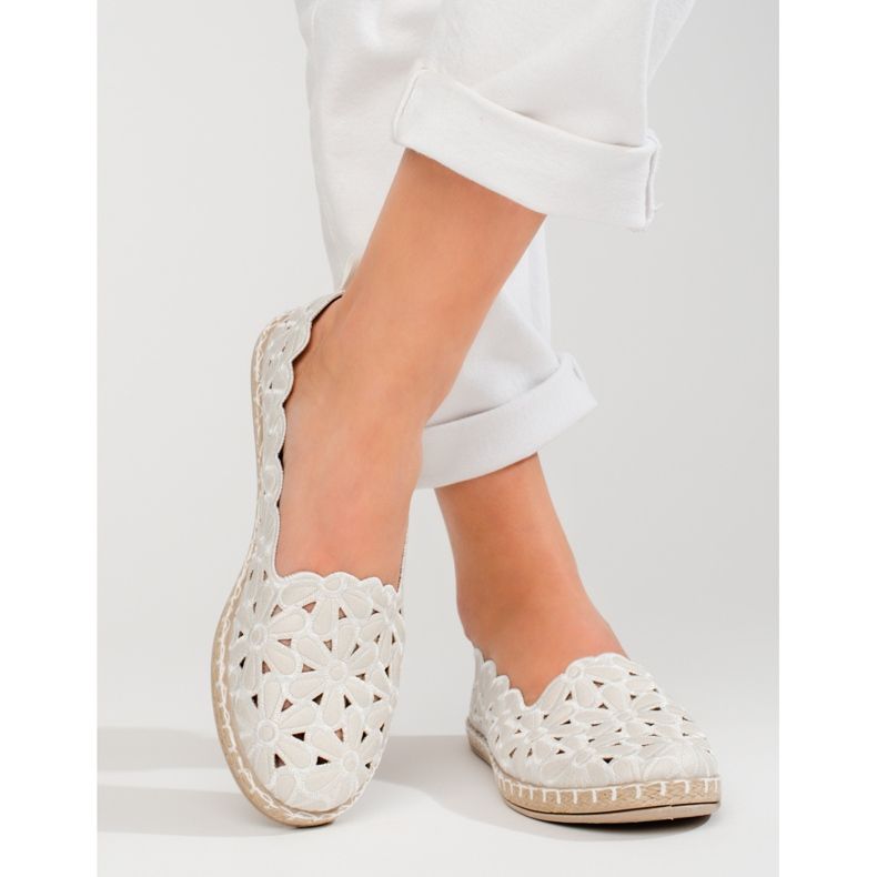 W. Potocki Balerini ajurat de damă Potocki alb 2