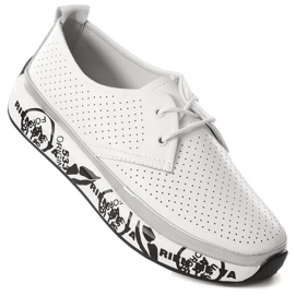 Pantofi de dama din piele pe platforma alba T.Sokolski W23-29 1