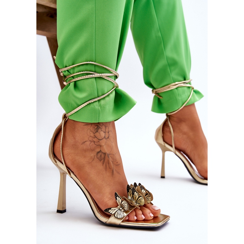 FS1 Sandale Legate Pe Toc Înalt Cu Fluturi Delmar Aurii de aur 1