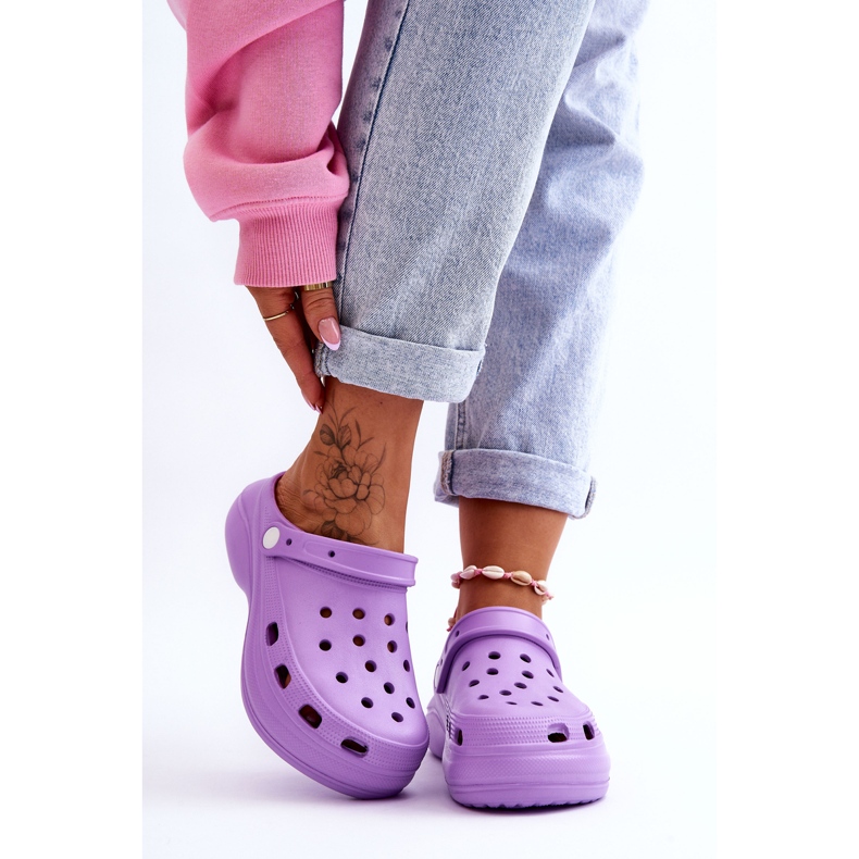 FS1 Papuci de damă cu spumă Crocs Purple Coline violet 1 FS1 Papuci de damă cu spumă Crocs Purple Coline violet 1