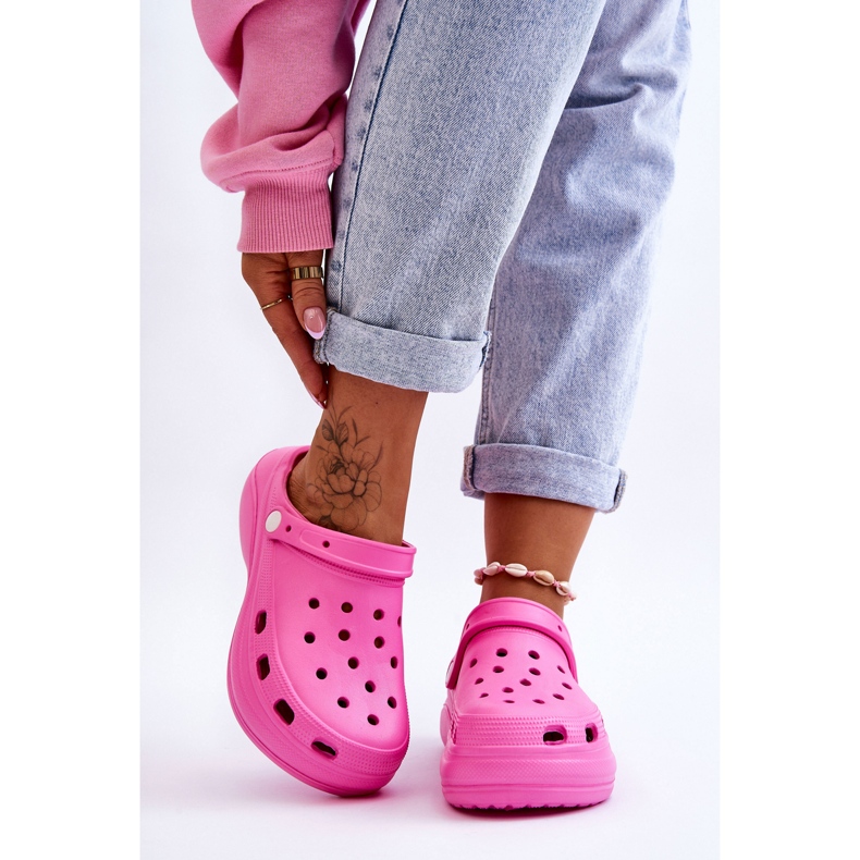 Papuci de damă cu spumă Crocs roz închis Coline 1 Papuci de damă cu spumă Crocs roz închis Coline 1