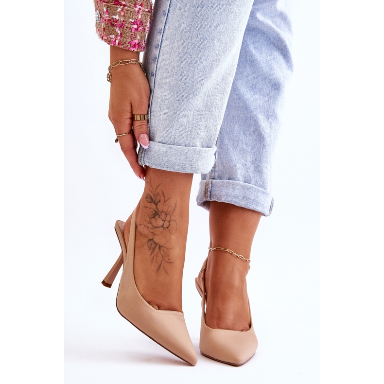 FS1 Tocuri ascuțite Whitley bej clasice 1