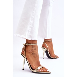 FS1 Sandale Elegante Pe Toc Înalt Cu Ornamente Zaria Aurii de aur 2 FS1 Sandale Elegante Pe Toc Înalt Cu Ornamente Zaria Aurii de aur 2