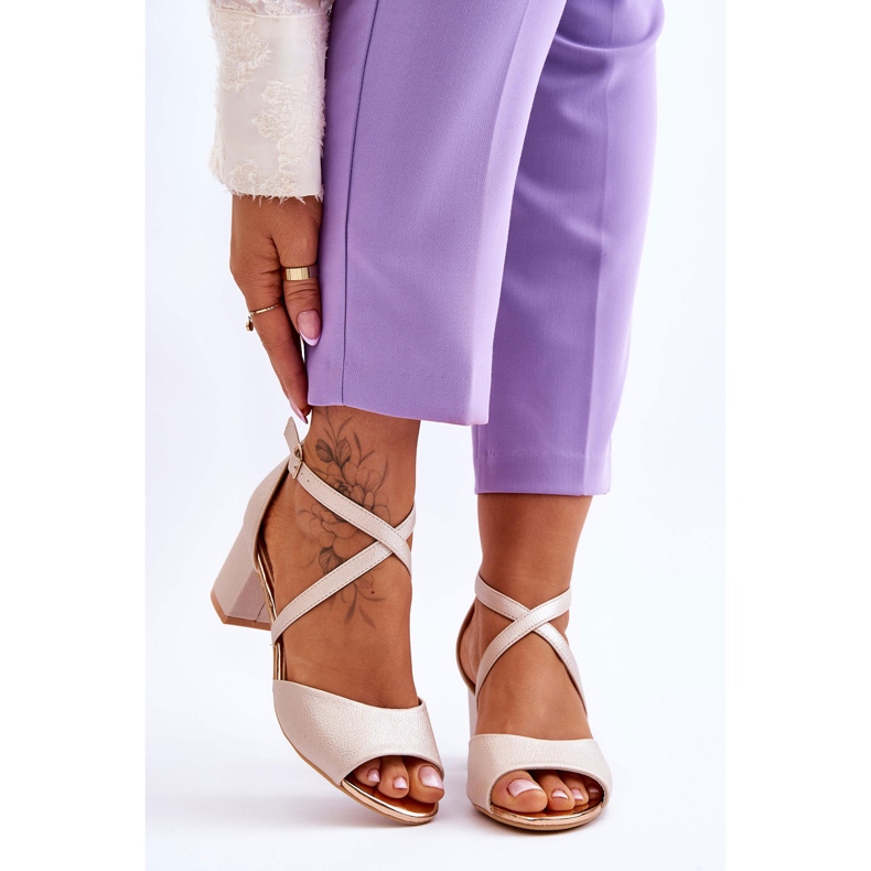 Vinceza Sandale de damă din piele cu toc mic Gold Quinn de aur 1