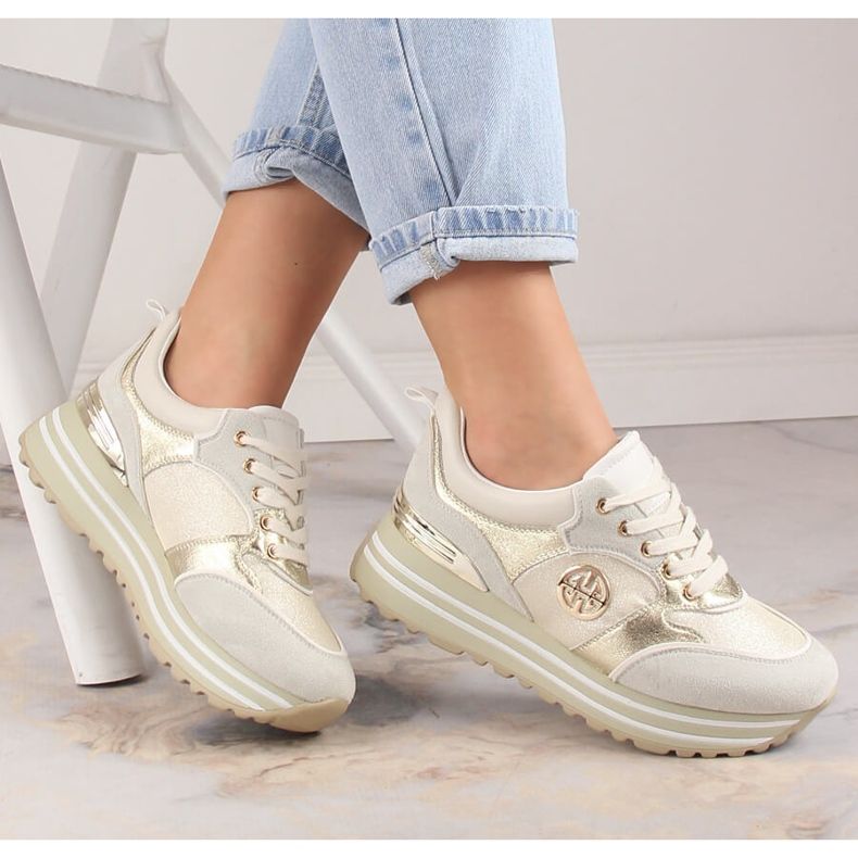 Pantofi sport de damă pe platforma aurie Potocki SZ12025 de aur 1