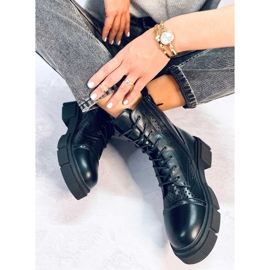 BM Wyman Cizme negre cu șireturi ajurate negru 2 BM Wyman Cizme negre cu șireturi ajurate negru 2