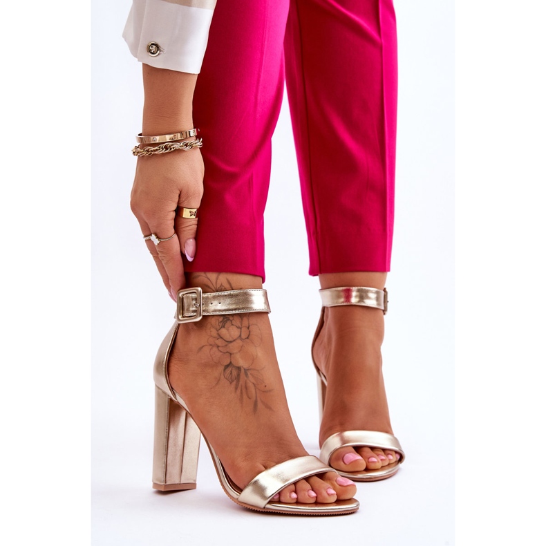 Sandale cu toc Georgina aurii de aur 1