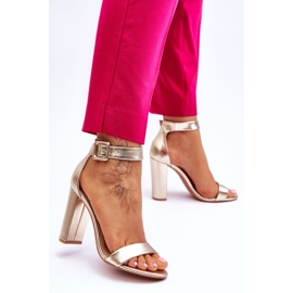 Sandale cu toc Georgina aurii de aur 2