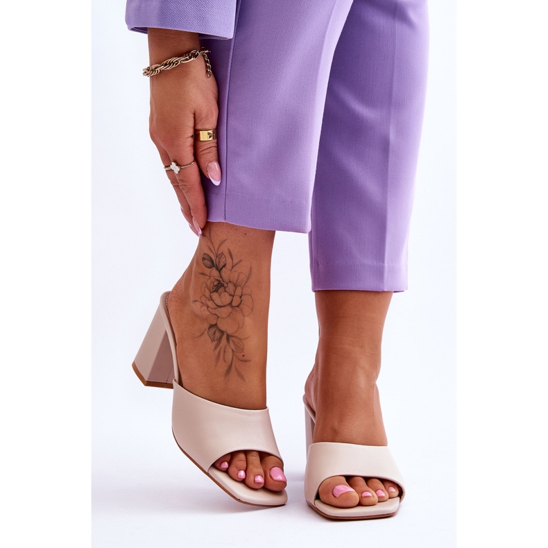 Papuci clasici din piele Loara bej de damă 1